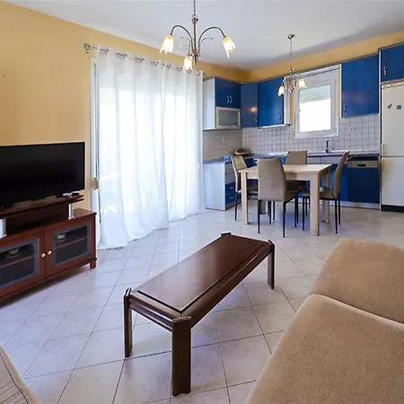 Aliki 2 Bedroomes 8 Guests